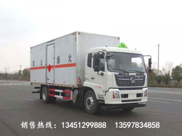 東風(fēng)天錦易燃液體廂式運輸車(國六)